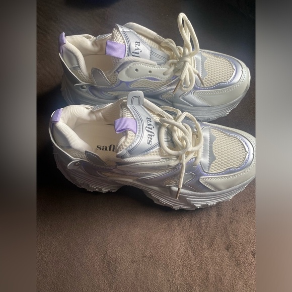 Safiya Shoes - Picture 4 of 8